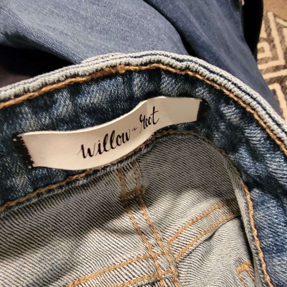 Willow & Root size 27 the mom fit